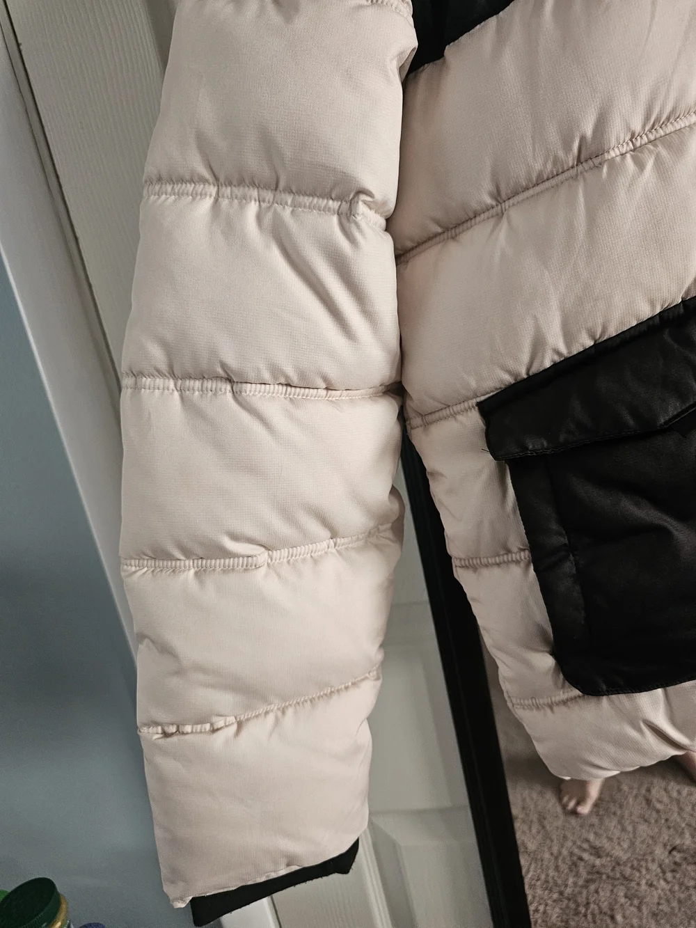 Jordan Two-Tone Puffer Jacket in Cream and Black
